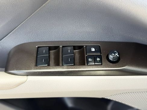 Used 2023 Toyota Camry LE FWD image 13