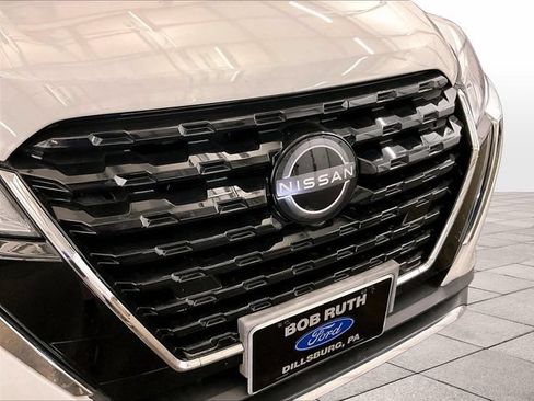 Used 2022 Nissan Kicks SV FWD image 29