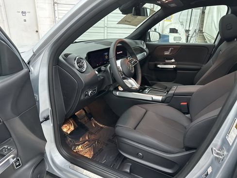 Used 2026 Mercedes-Benz GLB 250 image 9