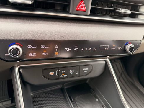 New 2026 Kia Carnival EX image 20