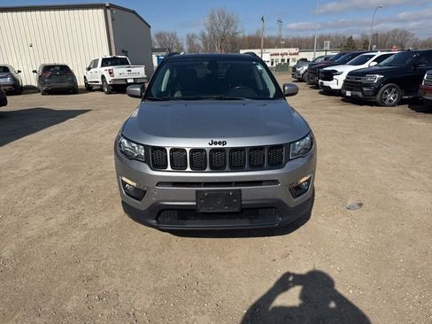 Used 2020 Jeep Compass Latitude image 2