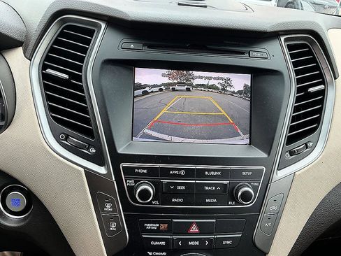 Used 2018 Hyundai Santa Fe Sport w/ 2.4L Value Package 02 FWD image 17