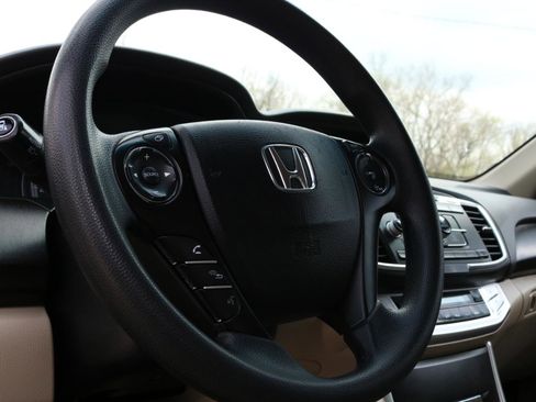 Used 2013 Honda Accord EX image 21