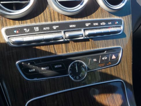 Used 2018 Mercedes-Benz C 300 Sedan image 24