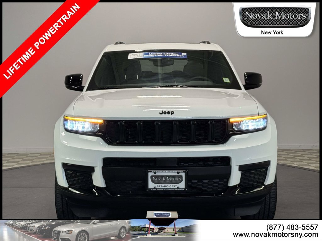 Used 2023 Jeep Grand Cherokee L Laredo AWD/4WD image 2
