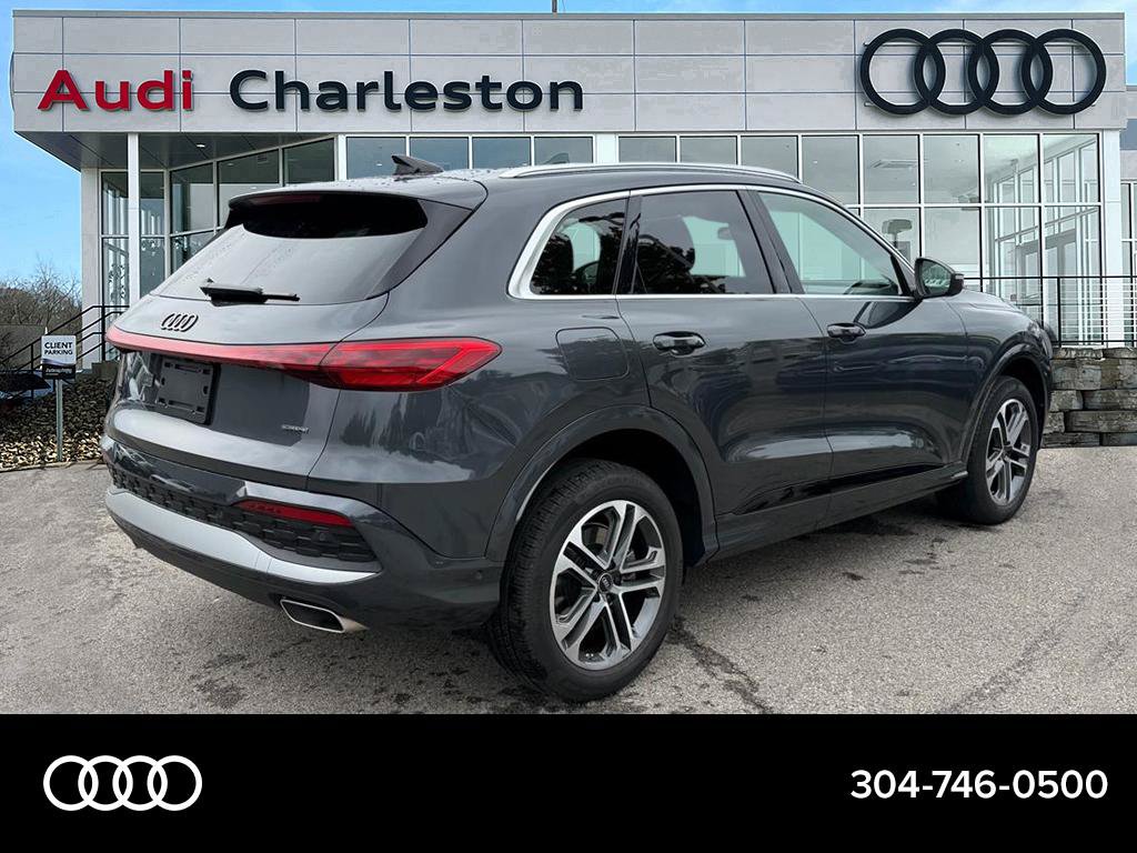 Certified 2025 Audi Q5 Premium w/ Convenience Package AWD/4WD image 3