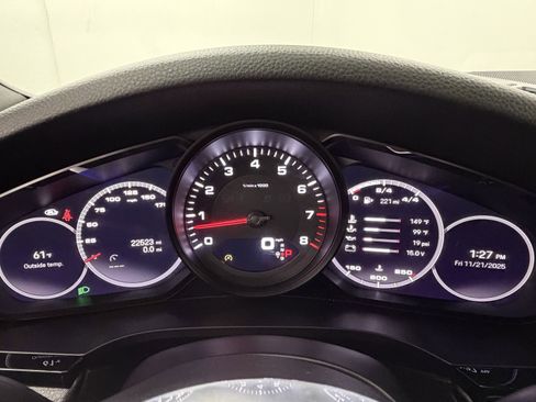 Certified 2023 Porsche Cayenne Platinum Edition image 53