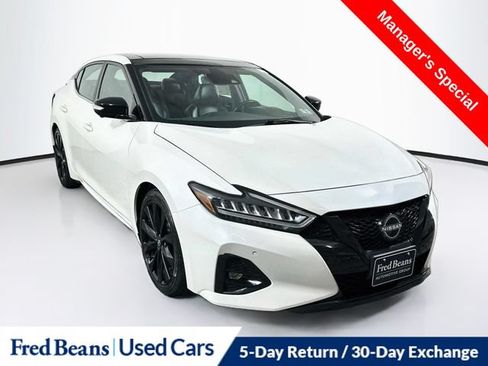 Used 2023 Nissan Maxima SR w/ Sport Mat Group FWD image 1