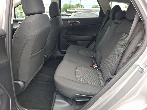 Used 2024 Kia Sportage LX AWD/4WD image 11