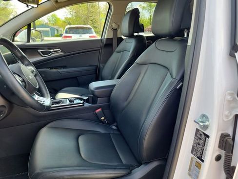 Used 2023 Kia Sportage EX FWD image 17