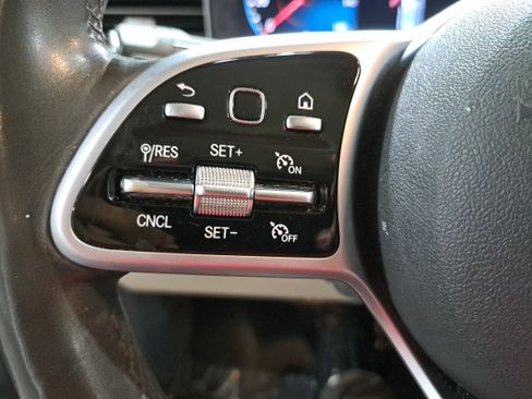 Used 2020 Mercedes-Benz GLE 350 image 17