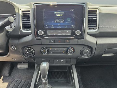 Used 2024 Nissan Frontier SV image 25