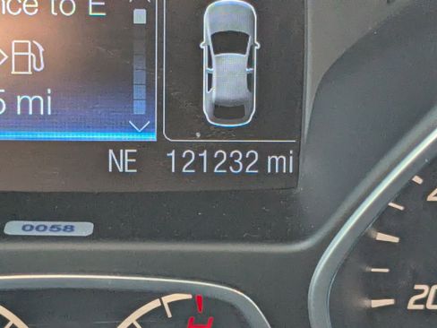 Used 2014 Ford Escape SE w/ Equipment Group 201A AWD/4WD image 2