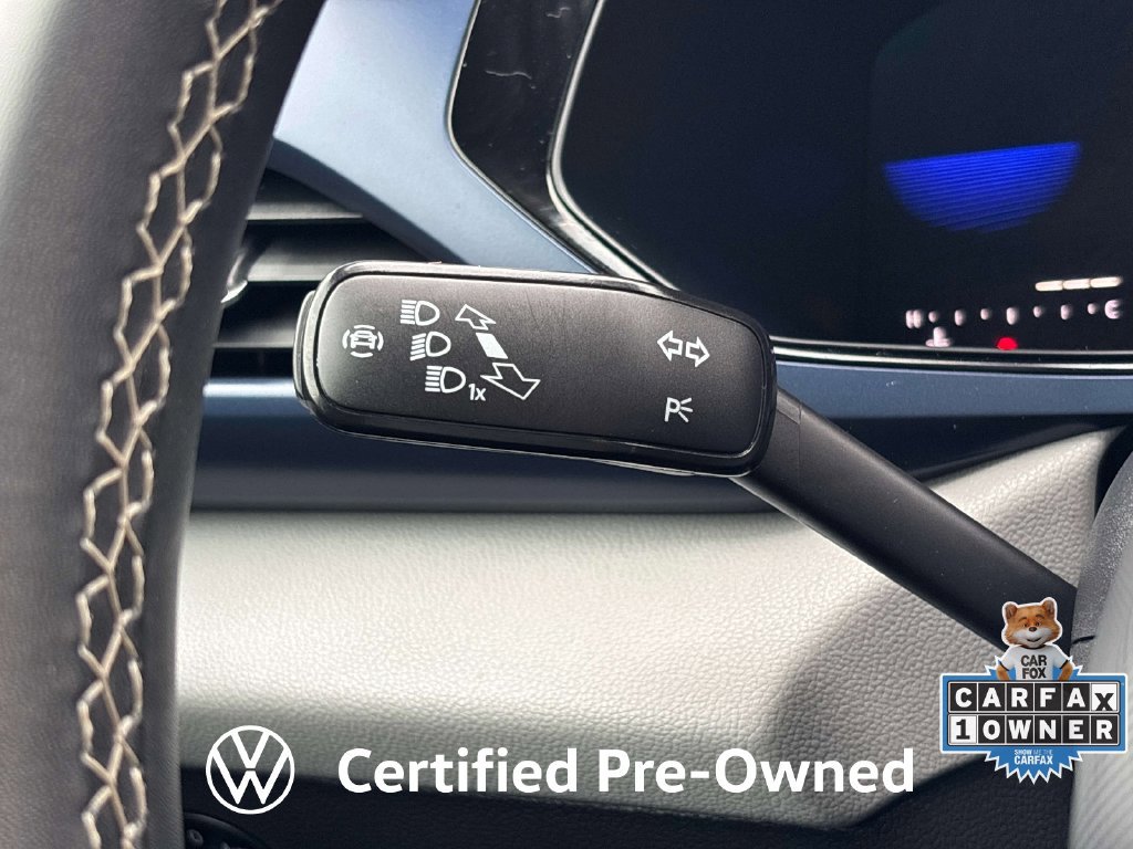 Used 2022 Volkswagen Taos SE FWD image 32