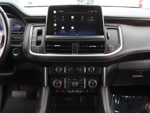 Certified 2022 Chevrolet Tahoe Z71 w/ Luxury Package AWD/4WD image 15