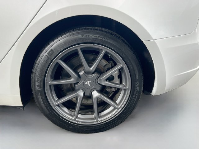 Used 2023 Tesla Model 3 Standard Range RWD image 29