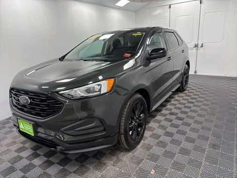 Used 2023 Ford Edge SE w/ Black Appearance Package AWD/4WD image 3