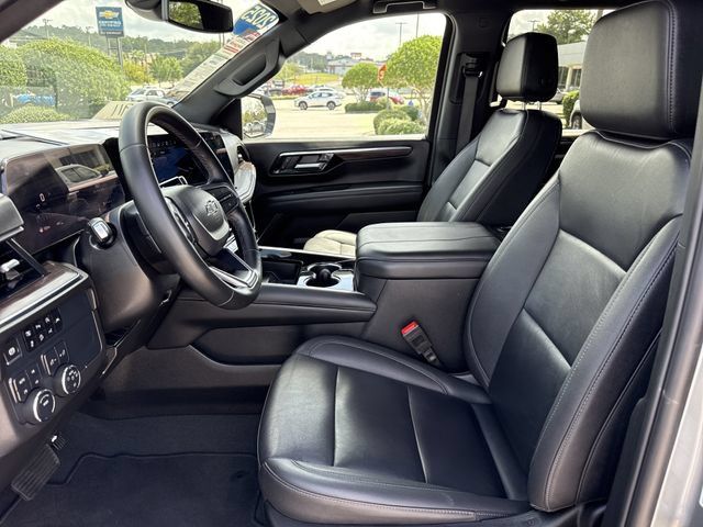 Used 2025 Chevrolet Tahoe Z71 AWD/4WD image 9