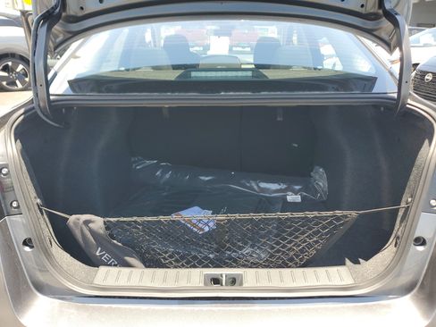 New 2025 Nissan Versa SR w/ Trunk Package image 9