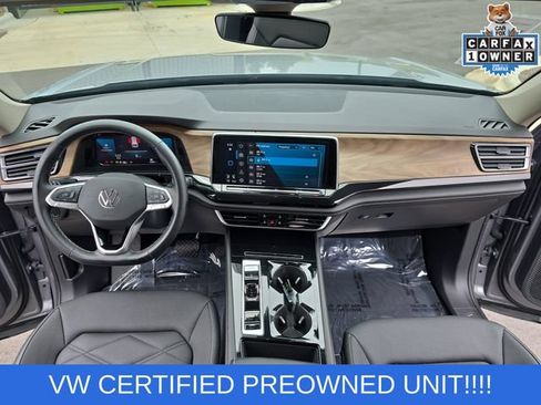 Used 2025 Volkswagen Atlas SE AWD/4WD image 18