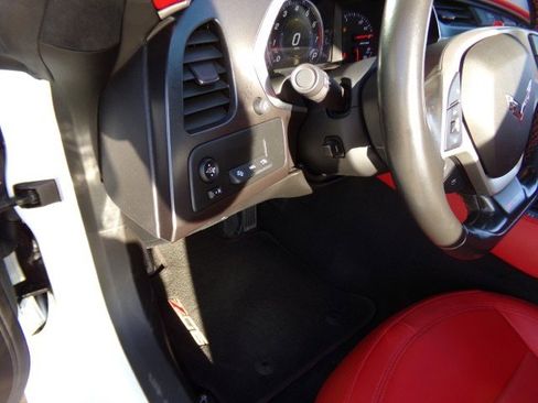 Used 2018 Chevrolet Corvette Z06 image 16