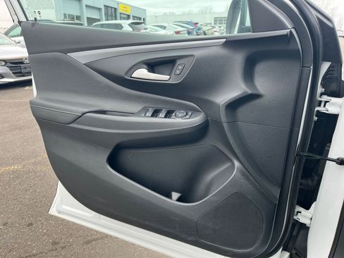 Used 2025 Buick Envista Preferred image 20