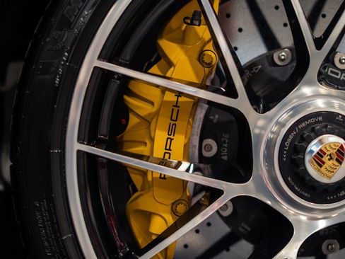 Used 2017 Porsche 911 4 Cabriolet AWD/4WD image 24