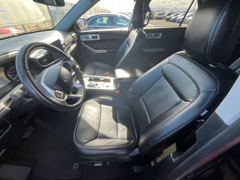 Used 2024 Ford Explorer Limited AWD/4WD image 27