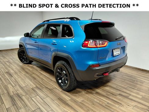 Used 2022 Jeep Cherokee Trailhawk w/ Sound & Nav Group AWD/4WD image 9
