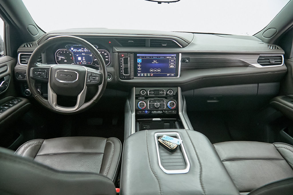Used 2021 GMC Yukon XL Denali w/ Denali Premium Package AWD/4WD image 33