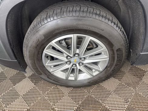 Used 2023 Chevrolet Traverse LT AWD/4WD image 30