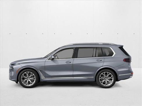 New 2026 BMW X7 xDrive40i image 3