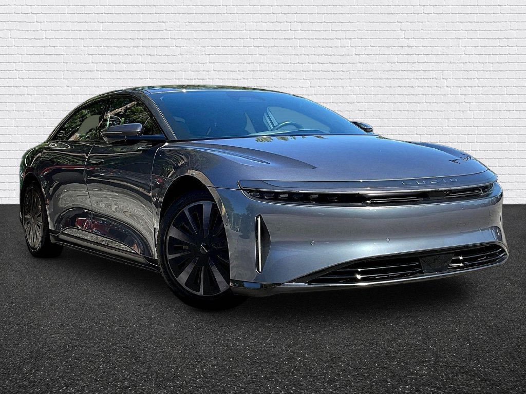 Used 2024 Lucid Air Pure RWD image 3
