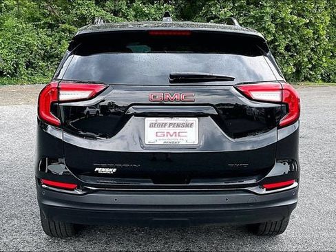 Used 2022 GMC Terrain SLE w/ Driver Convenience Package AWD/4WD image 6