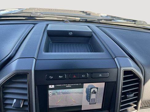 Used 2018 Ford F150 Raptor w/ Equipment Group 802A Luxury image 41