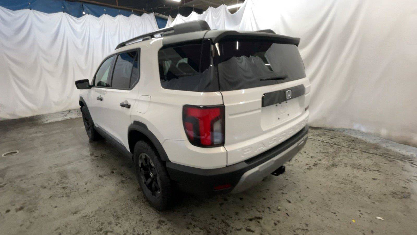 Used 2026 Honda Passport TrailSport Elite image 9