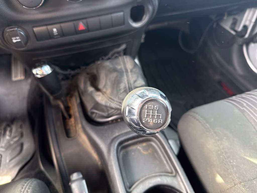 Used 2012 Jeep Wrangler Sport w/ Connectivity Group AWD/4WD image 21