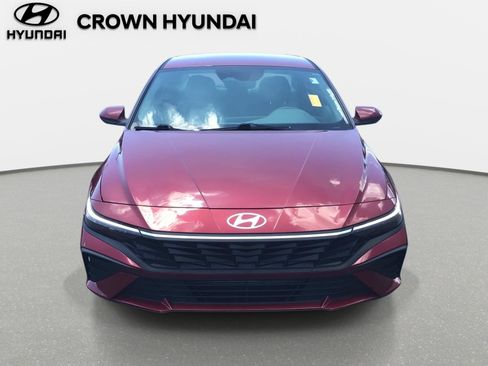 Certified 2024 Hyundai Elantra SEL FWD image 2