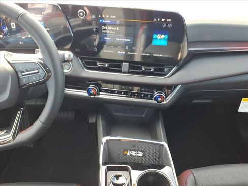 New 2026 Chevrolet Equinox RS FWD image 23