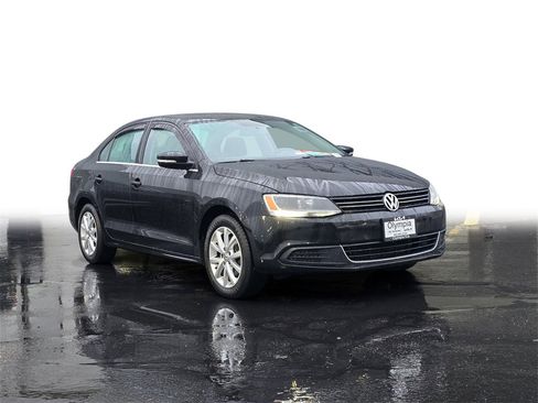 Used 2014 Volkswagen Jetta SE image 1