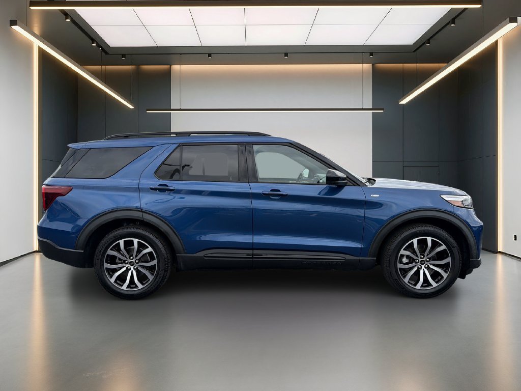 Used 2022 Ford Explorer ST-Line w/ Class IV Trailer Tow Package RWD image 7
