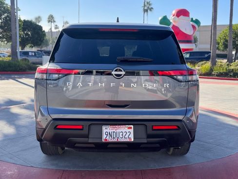 Certified 2024 Nissan Pathfinder S image 7