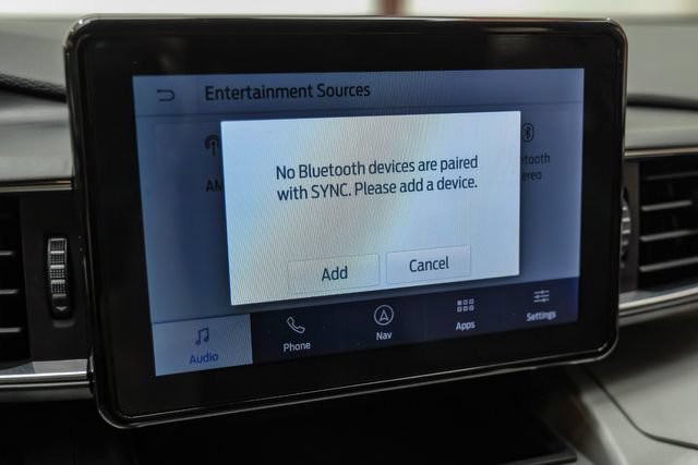 Used 2021 Ford Explorer XLT w/ Equipment Group 202A AWD/4WD image 36