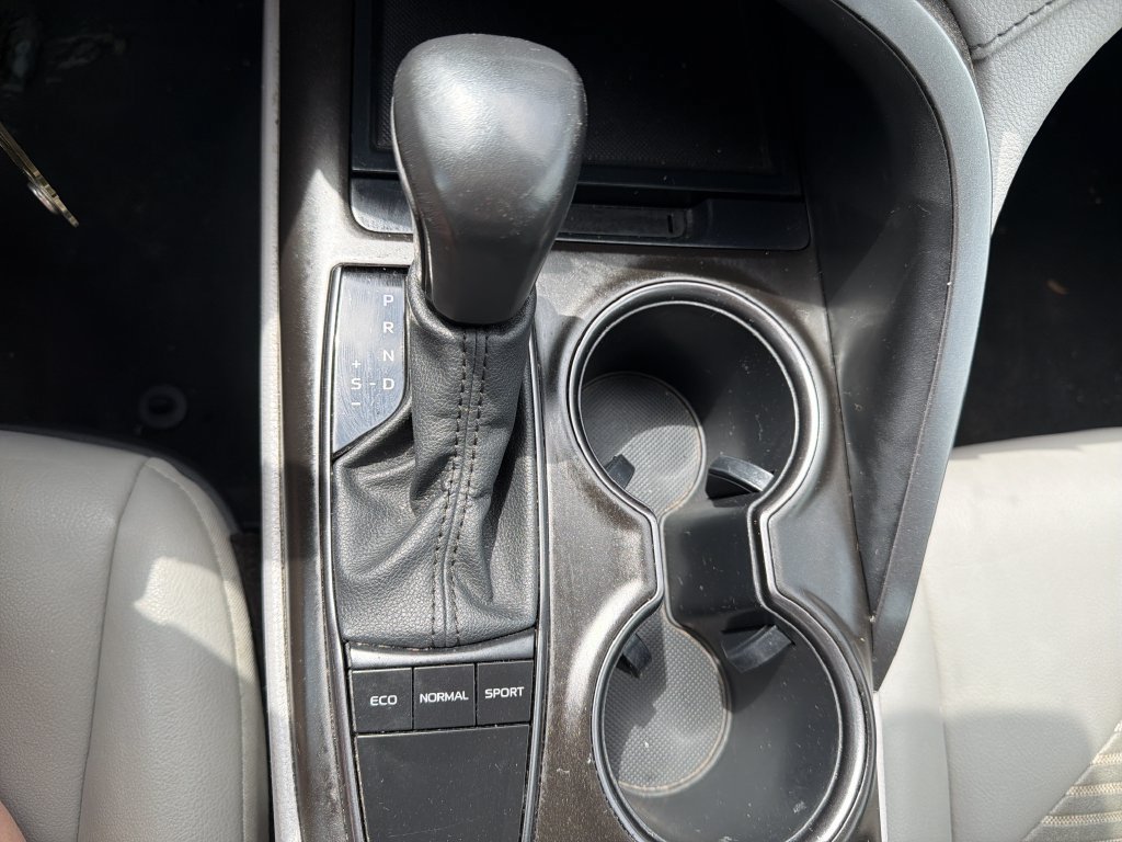 Used 2023 Toyota Camry SE FWD image 31