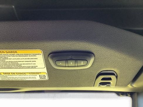 Used 2024 Jeep Wrangler Sport S image 19