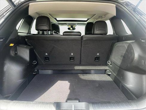 Used 2022 Jeep Cherokee Limited image 7