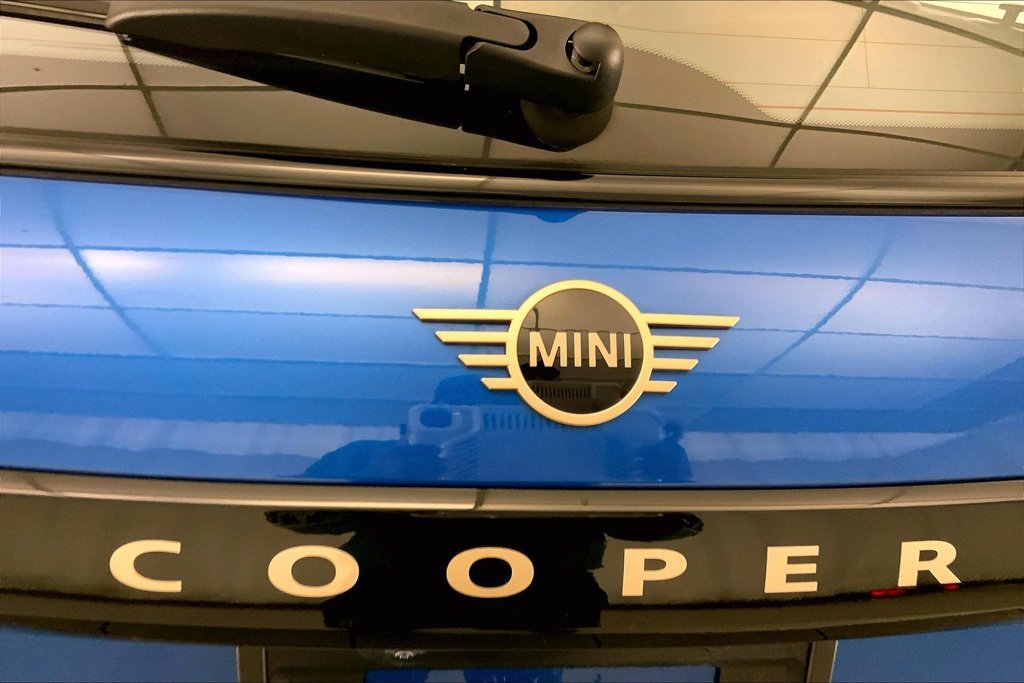 Used 2025 MINI Cooper S FWD image 30