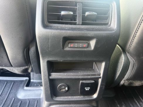 Used 2022 Ford Edge ST w/ Equipment Group 401A image 30