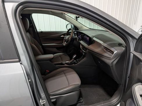 Used 2025 Buick Encore GX Preferred AWD/4WD image 27