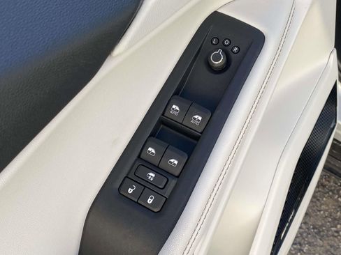 New 2026 Jeep Cherokee Overland AWD/4WD image 18